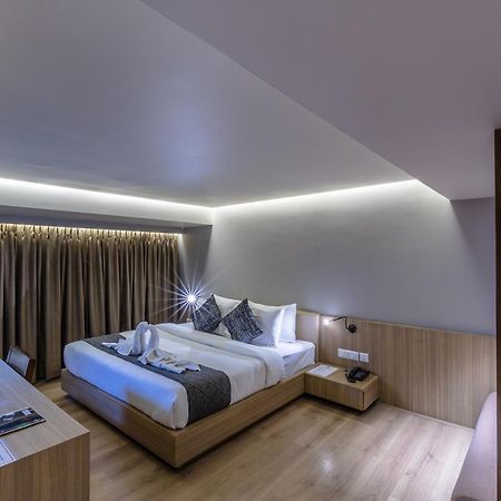 Princeton Club 加尔各答 外观 照片